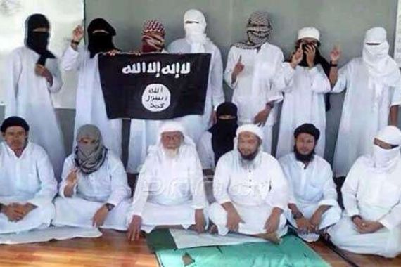 Foto Baiat Ba'asyir dan ISIS di Ruang Salat Lapas - JPNN.COM