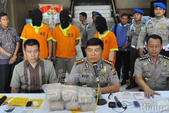 Polda Riau Amankan Narkoba Rp 1,3 Miliar - JPNN.COM