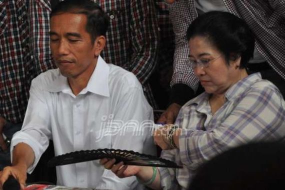 Ketemu Mega dan Puan, Jokowi-JK Bahas APBN 2015 - JPNN.COM