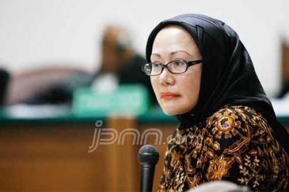 KPK Buka Peluang Jerat Atut dengan Pidana Pencucian Uang - JPNN.COM