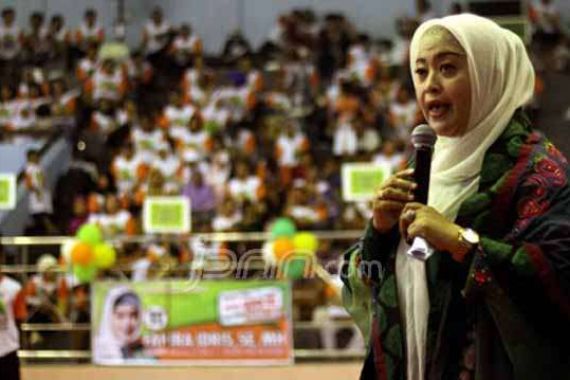 Dinilai Sangat Islami, Fahira Idris Ajak Nonton Film Hijabers in Love - JPNN.COM