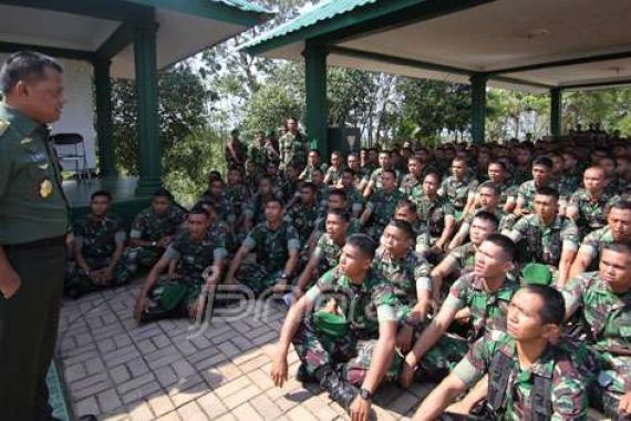TNI Kandangkan Seluruh Senjata Yonif 134 Tuah Sakti - JPNN.COM