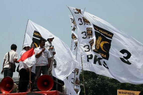 Demo di Depan Gedung DPR Adem-adem Saja - JPNN.COM