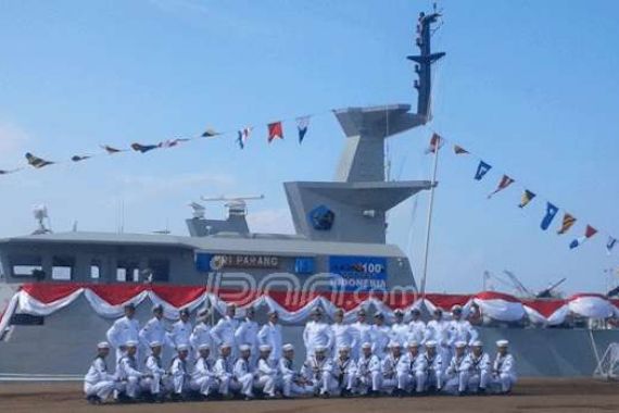 Menhan Resmikan 5 KRI Baru Buatan Batam - JPNN.COM