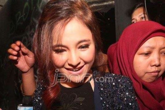 Marshanda Bawa Bukti Medis Tidak Mengidap Gangguan Kejiwaan Bipolar - JPNN.COM