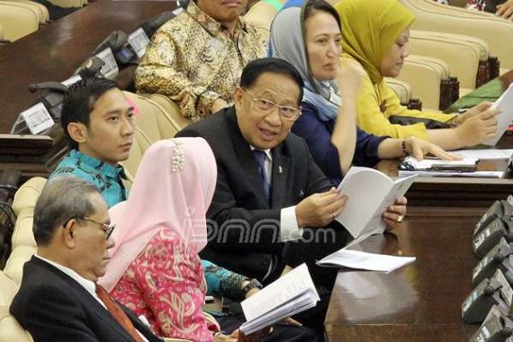 Ini Susunan Fraksi-fraksi di Majelis Permusyawaratan Rakyat - JPNN.COM