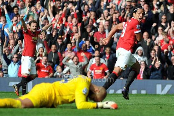 Falcao Pahlawan Kemenangan MU Atas Everton - JPNN.COM