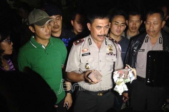 Polisi Selidiki Asal Usul Paket Misterius di Kantor Jokowi - JPNN.COM
