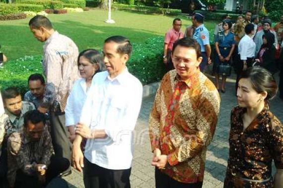 Jokowi Sarapan Terakhir di Rumah Dinas Gubernur DKI Bareng Ahok - JPNN.COM