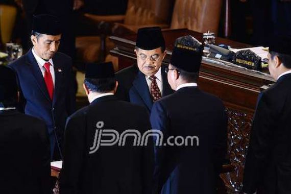 Ini Sumber Informasi Pemasok Nama Calon Menteri ke Jokowi - JPNN.COM