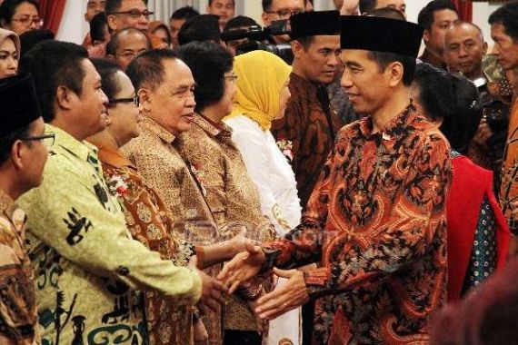 Pengamat Prediksi Jokowi Bakal Kerepotan - JPNN.COM