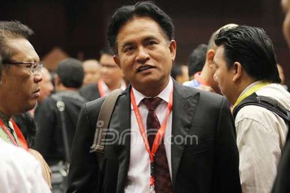 Muncul Pimpinan DPR Tandingan, Ini Kata Yusril - JPNN.COM