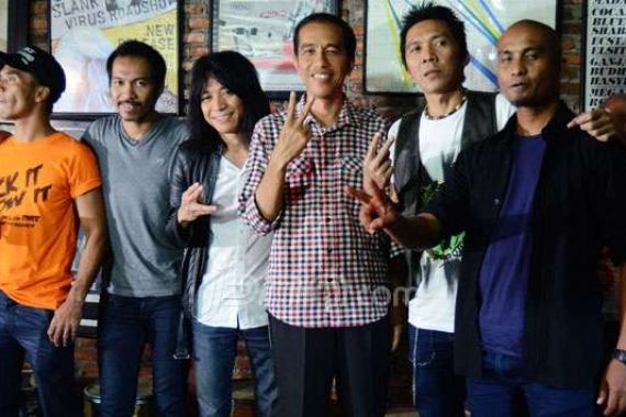 Slank Pilih Jaga Jarak dengan Jokowi-JK - JPNN.COM