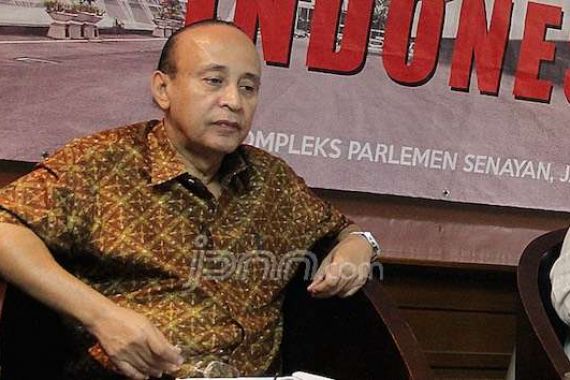 Soal BBM, Jokowi Bisa Pilih Suara Rakyat atau Neolib - JPNN.COM