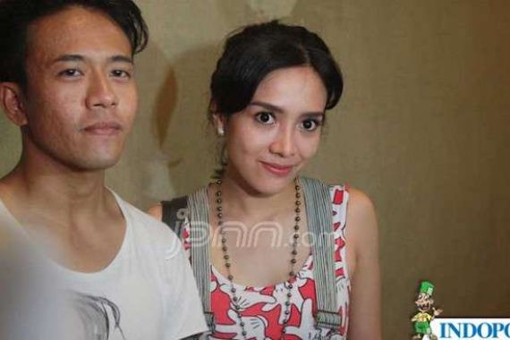 Dhea Ananda-Ariel Nidji Masih Betah Berdua - JPNN.COM