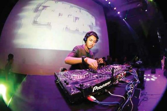 Angger Dimas, Disc Jockey Indonesia Nomor Wahid Asia - JPNN.COM