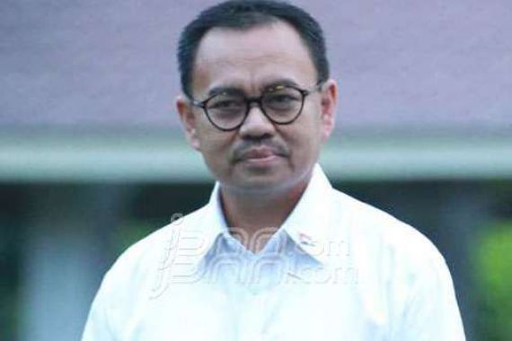 Jelang Nama Dirut Pertamina Diumumkan, Menteri ESDM Sambangi BUMN - JPNN.COM