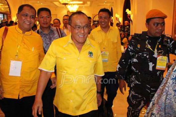 Rekonsiliasi Golkar Gagal, Ical Tetap Gelar Munas - JPNN.COM