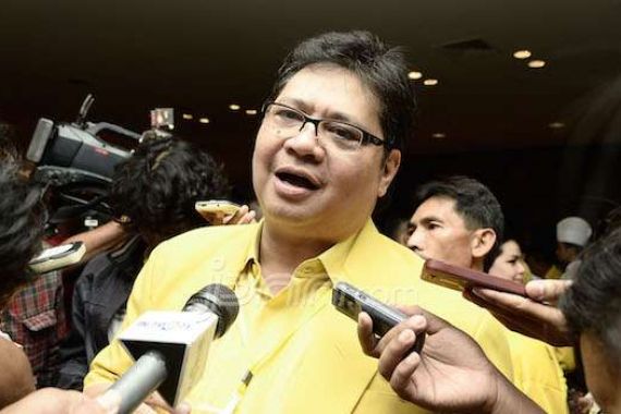 Airlangga Hartarto Siap Hadapi Ical di Pemilihan Ketum Golkar - JPNN.COM