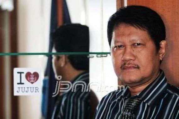 Kemendikbud Minta Papan Nama Segera Diganti - JPNN.COM