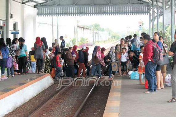 Tak Ada Tiket Kereta hingga 7 Januari - JPNN.COM