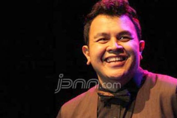 Tulus Doakan Seluruh Penumpang dan Kru AirAsia Selamat - JPNN.COM