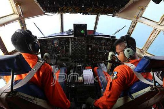 3 Negara Antre Ingin Bantu Cari AirAsia QZ8501 - JPNN.COM