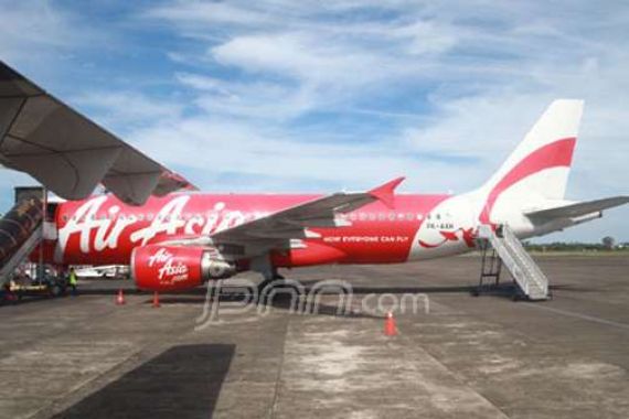 Ekor Pesawat AirAsia Terdeteksi, Black Box Pasti Ditemukan - JPNN.COM