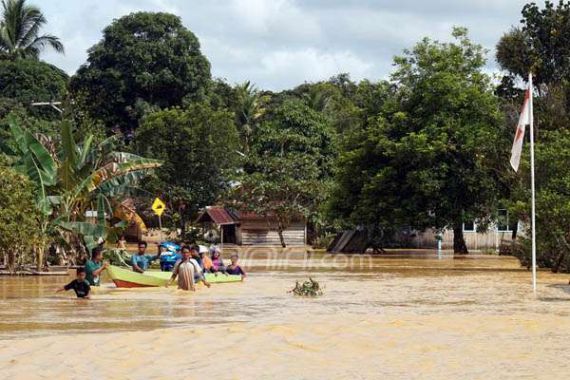 Banjir Rendam Empat Desa di Malinau Utara - JPNN.COM