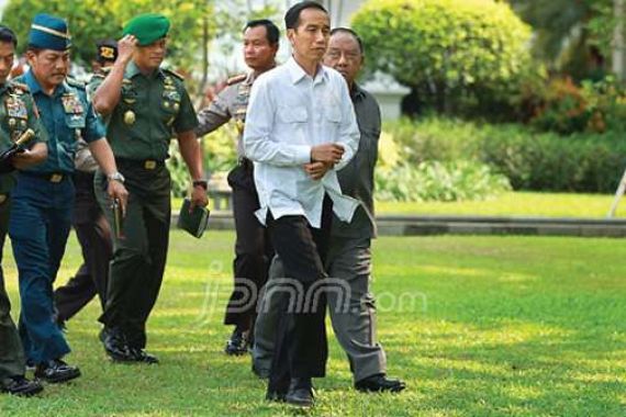 Setujui Budi Gunawan, DPR Berupaya Jebak Jokowi agar Bisa Dimakzulkan - JPNN.COM