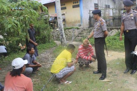 Oknum Polisi Bekingi Judi Sabung Ayam Ditangkap - JPNN.COM