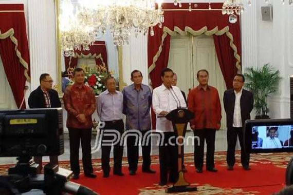 Pengamat: Jokowi Terlihat Bingung untuk Selesaikan 'Polri vs KPK' - JPNN.COM