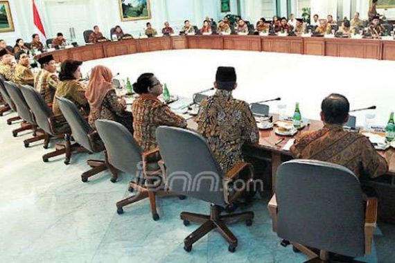 Pemerintahan Jokowi Sudah 100 Hari, Belum Ada Rencana Ganti Menteri - JPNN.COM