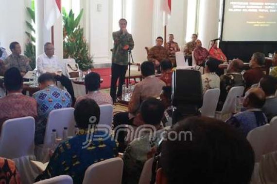 Giliran Bupati se-Sulawesi dan Papua Barat Kumpul di Istana Bogor - JPNN.COM