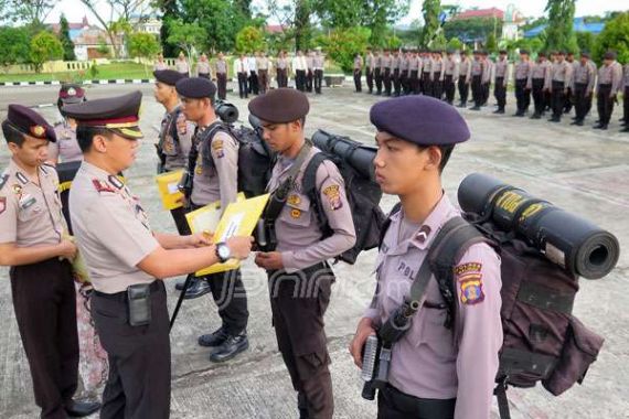 Polisi Dikerahkan Jaga Kampung di Perbatasan RI-Malaysia - JPNN.COM