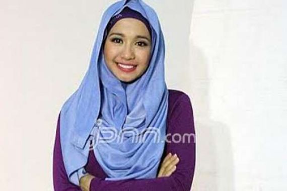 Pakai Hijab, Bella: Allah Baik Banget Sama Aku - JPNN.COM
