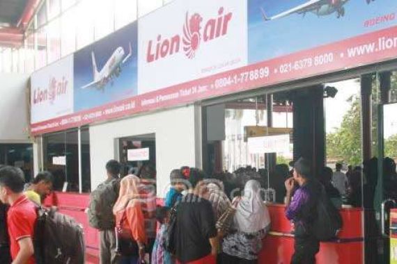 Penutupan Konter Tiket Bandara Tabrak UU Penerbangan - JPNN.COM