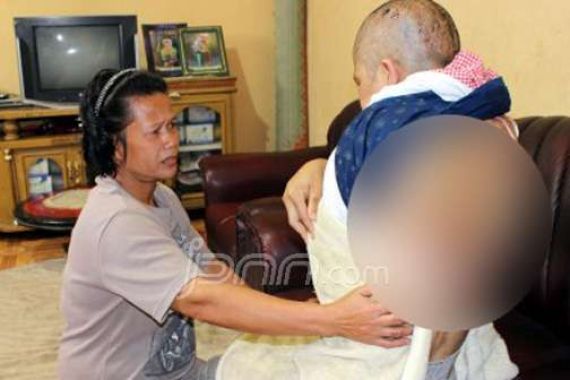 Cerita Kejamnya Ibu Tiri, 9 Tahun Disiksa Sampai Disetrika - JPNN.COM