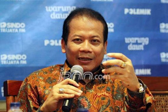 DPR Minta Jokowi Ambil Sikap Senin atau Selasa - JPNN.COM