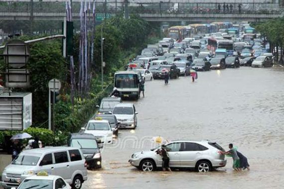 Banjir Jakarta Berkah buat Warga Bekasi - JPNN.COM