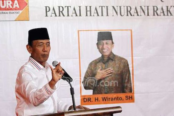Senior Hanura Dorong Wiranto Tetap Jadi Ketum - JPNN.COM