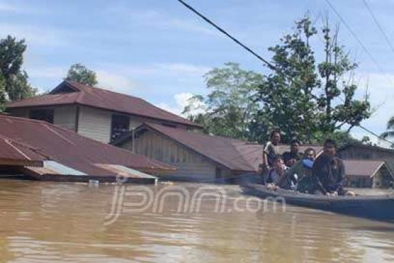 Banjir Terparah Rendam Tujuh Desa di Peso - JPNN.COM