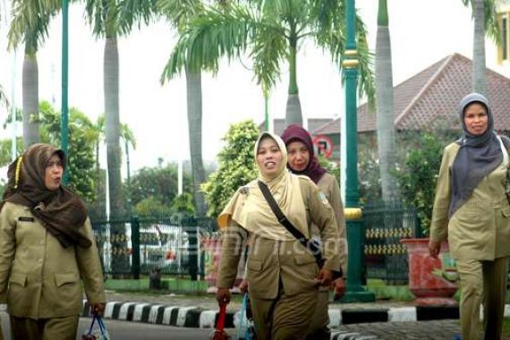 Memprihatinkan, 83 Persen Pendidikan Honorer K2 di Bawah SMA - JPNN.COM