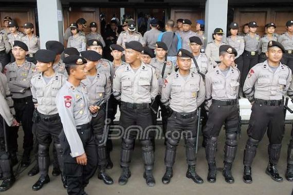 Kepolisian Gandakan Jumlah Personel Keamanan di PN Jaksel - JPNN.COM