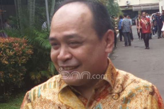 Sebut Ara Sirait Pernah Bertemu Samad, Ingin Selfie dengan Tjahjo Kumolo - JPNN.COM