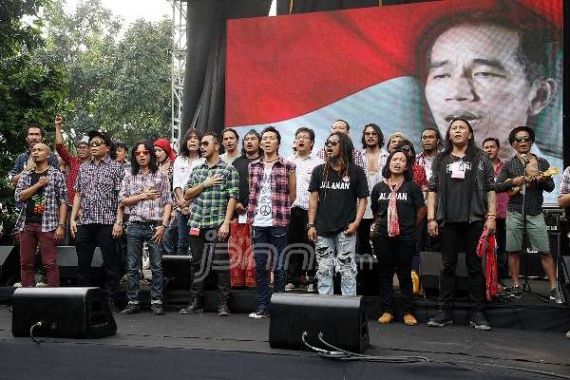 Relawan Salam Dua Jari Minta Jokowi tak Lamban Putuskan Kapolri - JPNN.COM