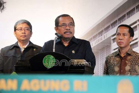 Jaksa Agung Tegaskan Napi Sakit Jiwa Tetap Ditembak Mati - JPNN.COM