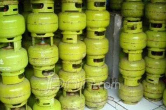 Pengamat Sarankan Pemerintah Naikkan Harga Elpiji 3Kg - JPNN.COM