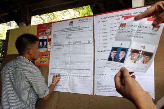 Jelang Pilkada Dua Partai Masih Konflik Internal, KPU Cemas - JPNN.COM