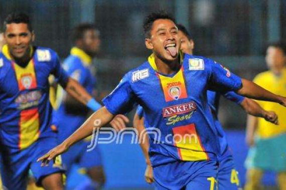 Wow! Arema Bikin Persija Babak Belur - JPNN.COM